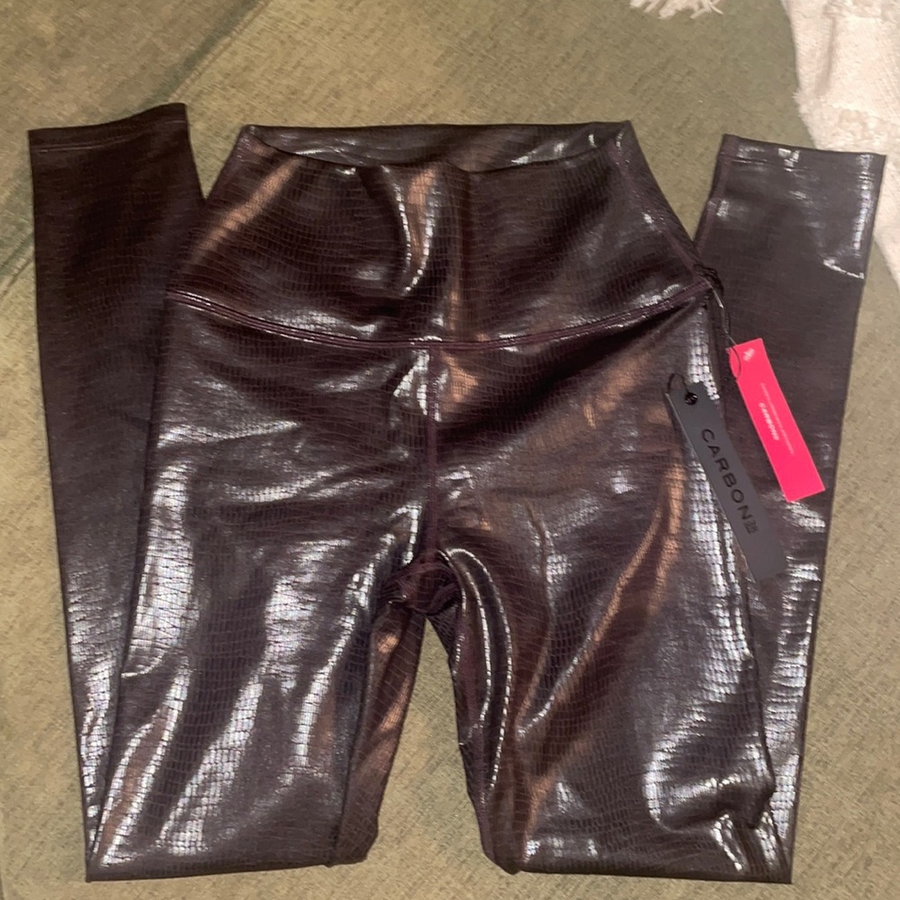 Carbon chocolate brown reptile print leggings SZ small